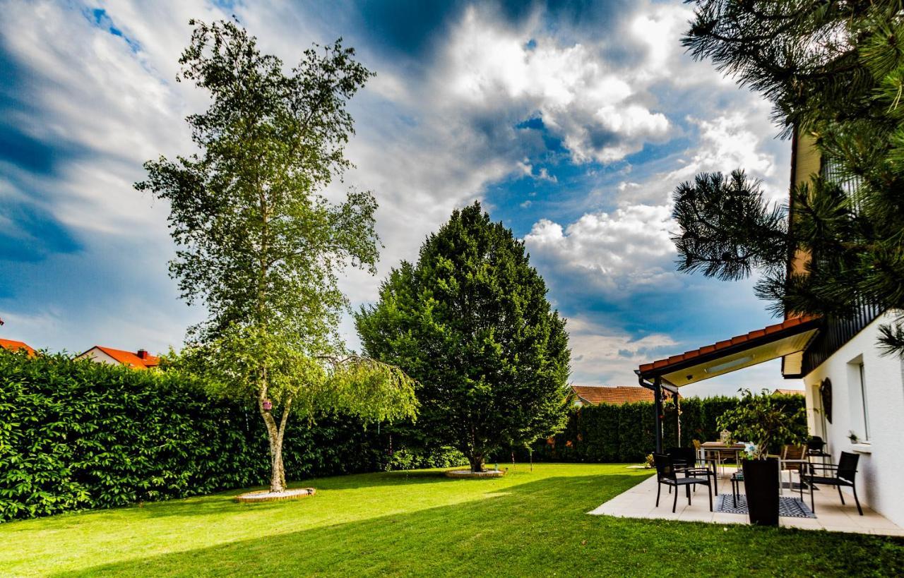 Maison Moderne A La Campagne Le Valdahon ภายนอก รูปภาพ